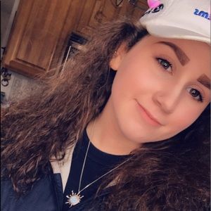 Meet your Posher, Tori